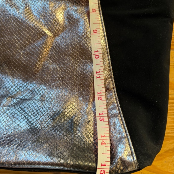 Jimmy Choo Parfums black and silver metallic large vegan leather shopper tote - Picture 8 of 8